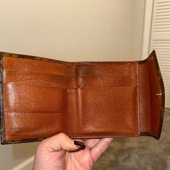 Louis Vuitton Vintage Monogram Bifold Wallet - Picture 7 of 14